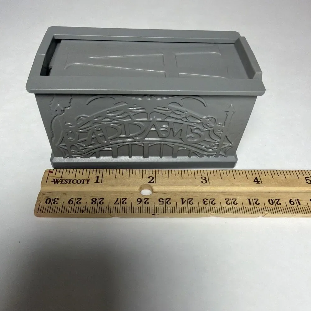 2019 Burger King The Addams Family Meal Toy Thing Surprise Hand Crypt
